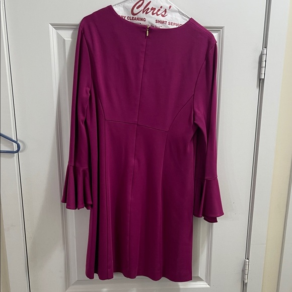 Trina Turk sz 10 Elegant Magenta Dress with bell  Sleeves - Picture 3 of 6